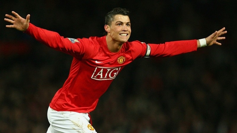 Ronaldo cũng là cựu cầu thủ MU xuất sắc nhất